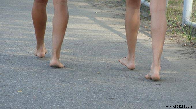 How to Easily Remove Tar from Feet Using Baby Oil – Proven Home Remedy