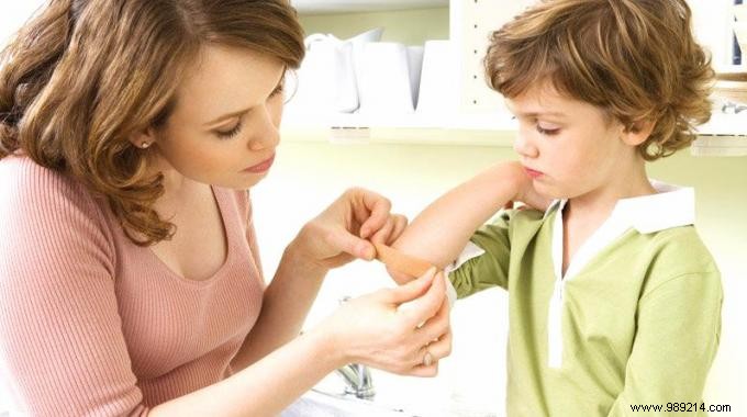 Magnesium Chloride: My Trusted Natural Disinfectant for Wounds and Skin Care