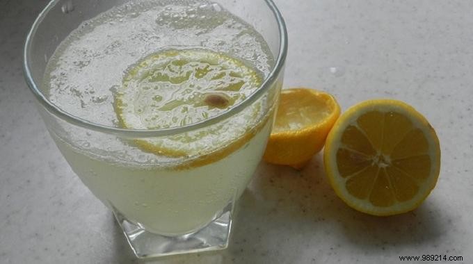 Simple Lemon Water Detox: An Easy Homemade Drink for Weight Loss