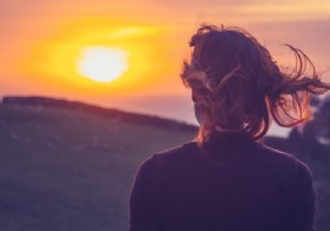 7 Morning Habits Healthy People Follow for Energy, Focus, and Joy