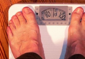 14 Science-Backed Habits That Increase Obesity and Overweight Risk