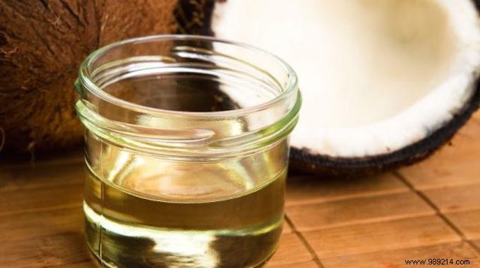 50 Versatile Coconut Oil Uses: Skincare, Health, and Household Hacks Backed by Tradition