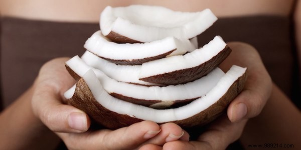 50 Versatile Coconut Oil Uses: Skincare, Health, and Household Hacks Backed by Tradition