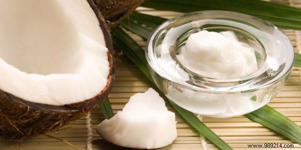 50 Versatile Coconut Oil Uses: Skincare, Health, and Household Hacks Backed by Tradition