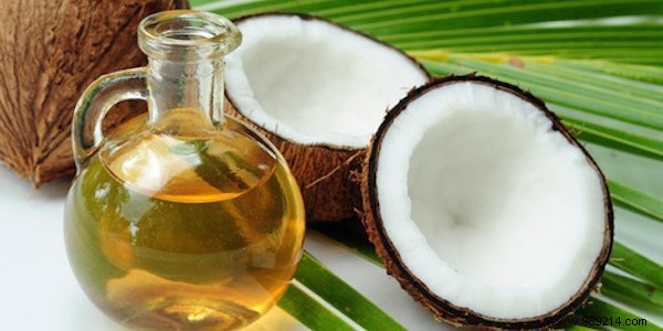 50 Versatile Coconut Oil Uses: Skincare, Health, and Household Hacks Backed by Tradition