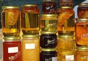 10 Proven Uses for Raw Honey: Health, Beauty, and Wellness Benefits