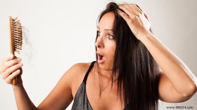 11 Proven Natural Tips to Combat Hair Loss Effectively