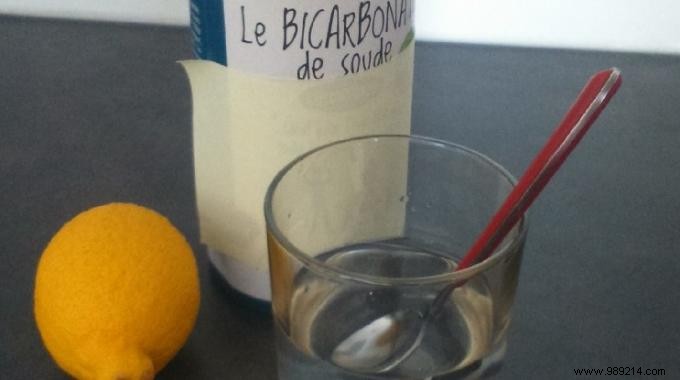 Instant Sore Throat Relief: Time-Tested Baking Soda and Lemon Gargle