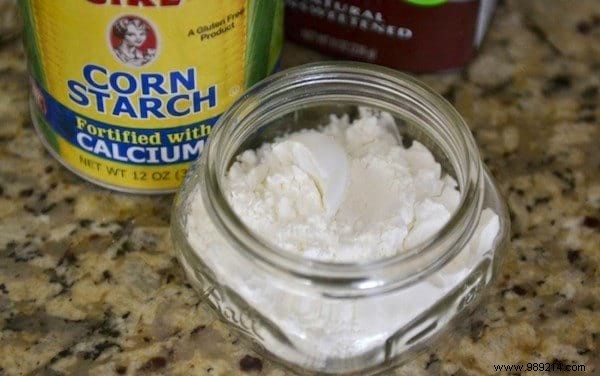 Easy DIY Dry Shampoo Recipe: Keep Hair Fresh Between Washes