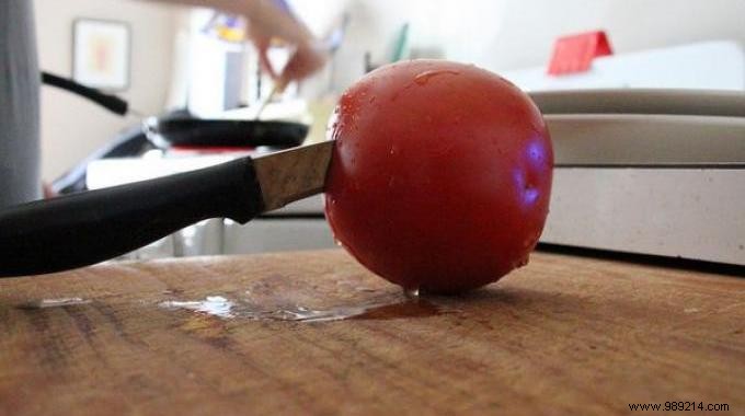 How I Cleared Blackheads with a Simple Tomato Face Mask: My Proven Natural Remedy