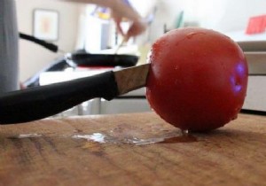 How I Cleared Blackheads with a Simple Tomato Face Mask: My Proven Natural Remedy