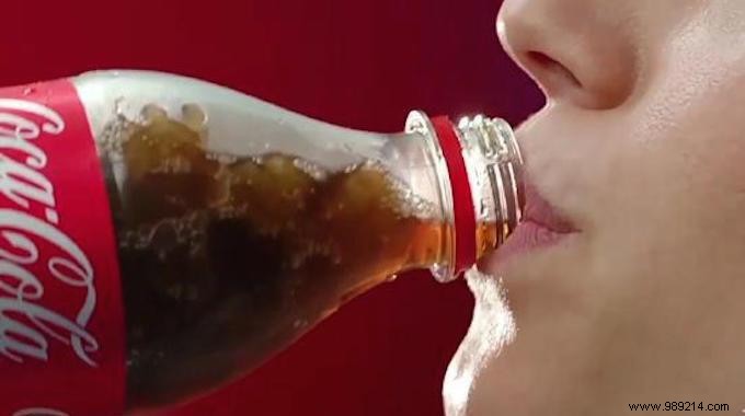 What Happens to Your Body After Drinking a Can of Coke: A 60-Minute Breakdown