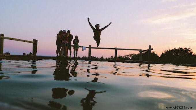 8 Science-Backed Habits Happy People Follow Every Day