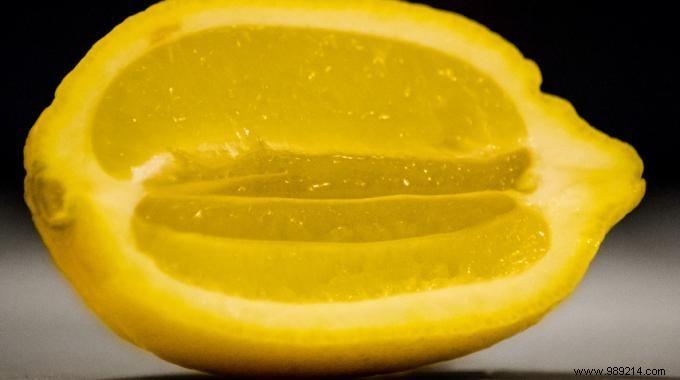 10 Expert Lemon Juice Beauty Hacks for Radiant Skin, Hair, and Nails