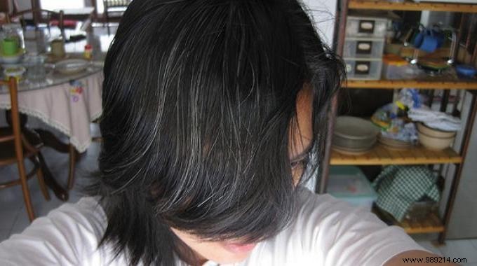 Grandma s Proven Tea Rinse: Naturally Hide Gray Hair at Home