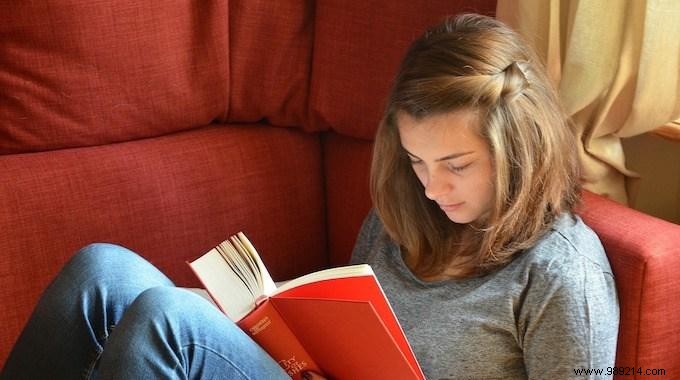 10 Science-Backed Benefits of Reading Every Day: Sharpen Your Mind and Reduce Stress