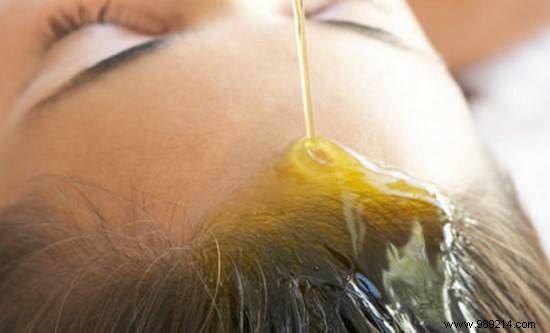 6 Proven Benefits of Castor Oil for Healthier Hair and Radiant Skin