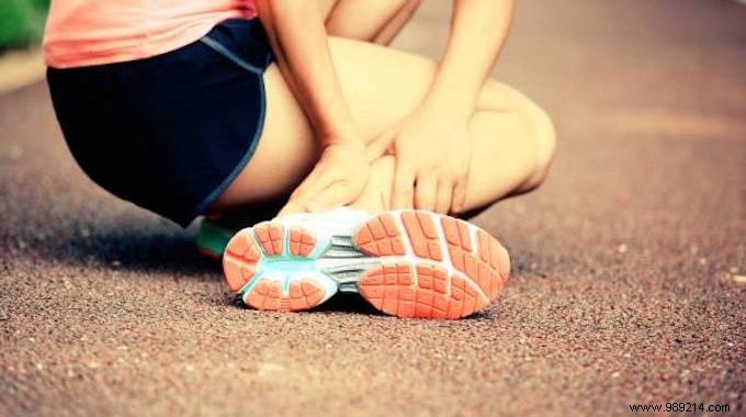 Proven Natural Remedy for Sprained Ankle: Essential Oils to Reduce Pain and Swelling Quickly