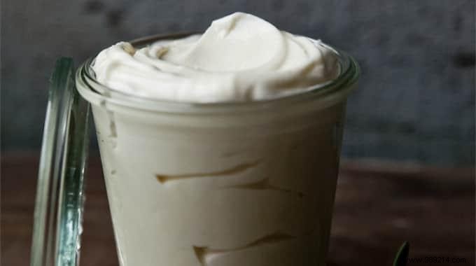 Easy Homemade Shaving Foam Recipe: Natural, Soothing Relief for Sensitive Skin