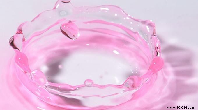 Easy Homemade Rose Water Recipe: Fresh, Natural, and Simple