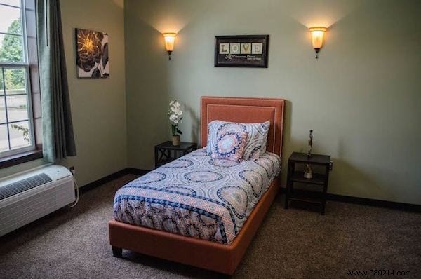Nursing Home Director Transforms Facility into Nostalgic Village for Alzheimer s Residents