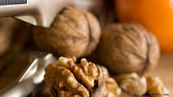 7 Science-Backed Health Benefits of Walnuts: What Research Reveals