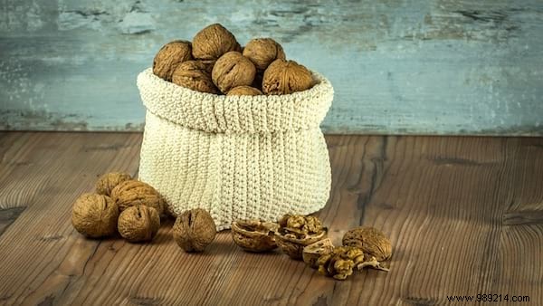 20 Science-Backed Benefits of Walnuts for Skin, Hair, and Health
