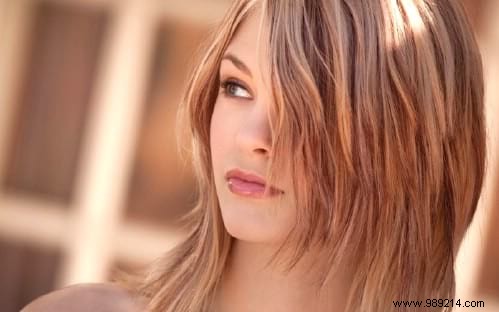 20 Proven Castor Oil Uses for Health, Beauty, Hair, Skin, and Home