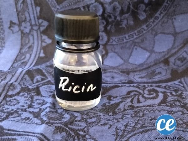 20 Proven Castor Oil Uses for Health, Beauty, Hair, Skin, and Home