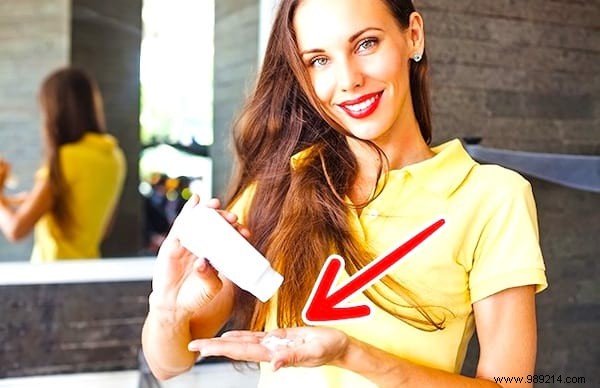 10 Hairstylist Tips to Wash Your Hair Less Often and Keep It Fresh