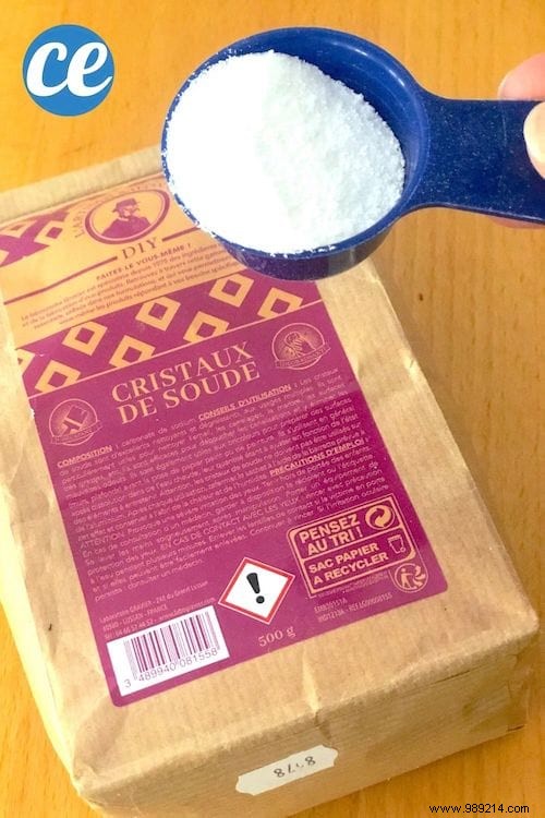 7 Natural Essentials That Replace All Your Household Cleaners