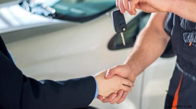 Smart Strategies to Buy a New Car for Less: Expert Tips and Deals