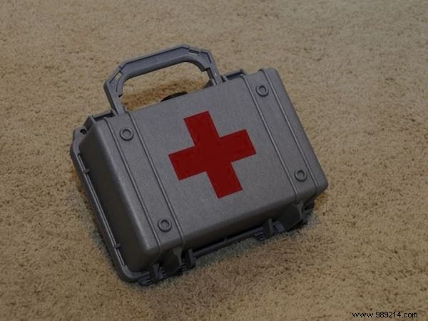 How to Build Your Own Travel First Aid Kit and Save Over €20