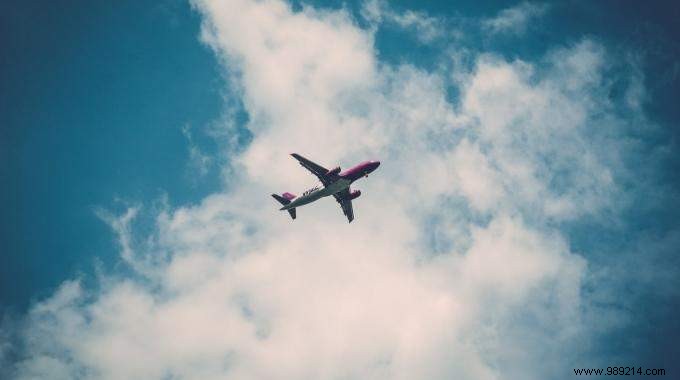 My Honest Experience: Blue Air Low-Cost Flights Paris to Bucharest Under €100 Round Trip