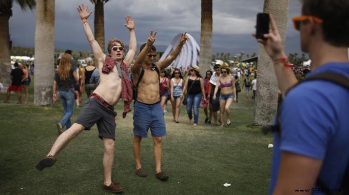 Festival Hack: Save on Drinks by Hiding a Bottle in a Baguette – A Young Person s Favorite