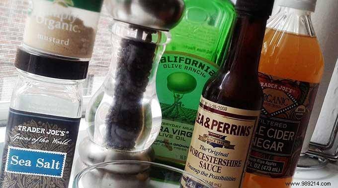 Picnic Hack: Effortlessly Transport Condiments with a Mini Bottle Holder