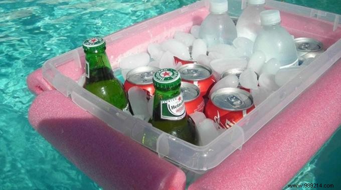 DIY Floating Pool Bar: Simple Hack for Pool Lovers