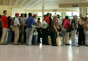 The Genius Shoe Hack to Never Get Tired Queuing Again