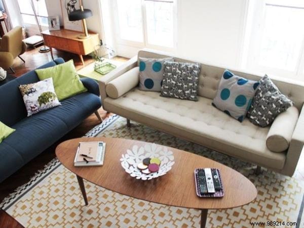 Top Short-Term Rental Platforms for Private Apartments in France: Airbnb vs. Competitors