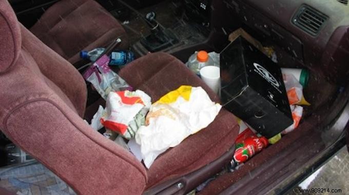 DIY Car Trash Bin: Repurpose a Cereal Box for Easy Cleanup