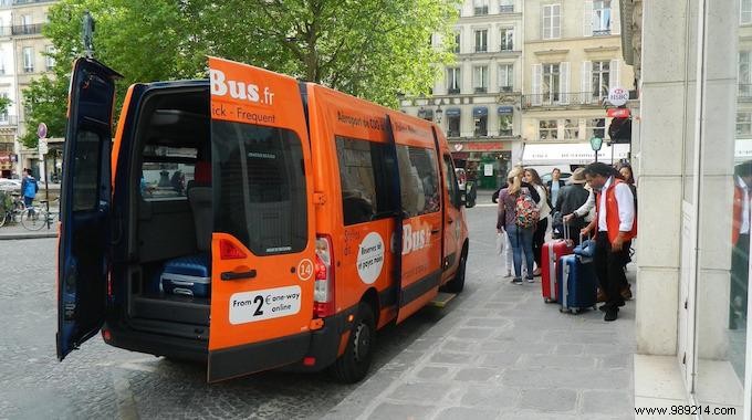 How I Traveled from Paris to CDG Airport for Just €3.49 Using easyBus (Update: Discontinued in Paris)