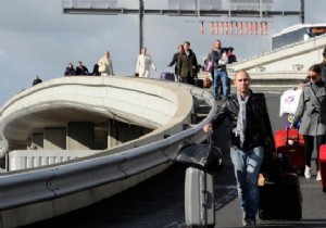 9 Common Airport Commute Nightmares Every Paris Traveler Knows Too Well