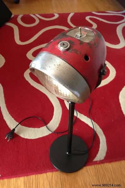 28 Ingenious Upcycling Ideas to Transform Old Cars into Stunning Features