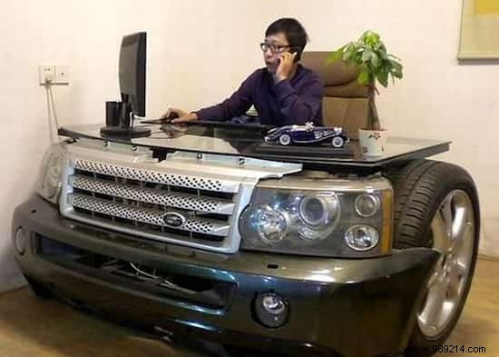 28 Ingenious Upcycling Ideas to Transform Old Cars into Stunning Features