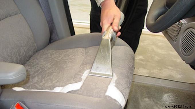 Expert Tip: Deeply Deodorize Your Car Interior with Baking Soda