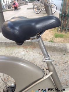 8 Essential Pre-Ride Checks for Vélib Bikes: Tips from a 15+ Year Paris Cyclist