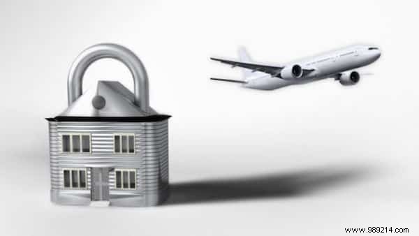 10 Expert Tips to Travel Smarter, Cheaper, and Safer