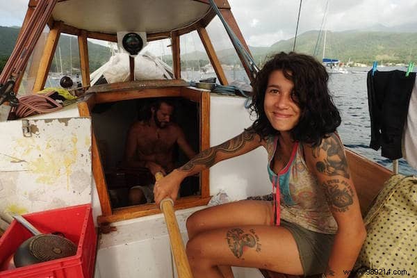 23-Year-Old Swiss Adventurer Travels 12,000 km Across Continents on Just €320