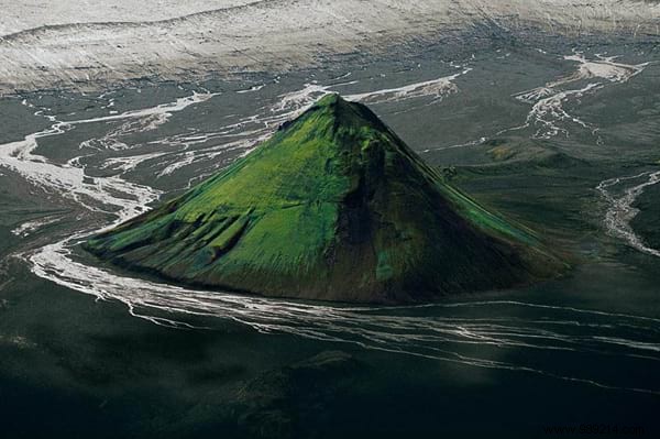 35 Breathtaking Aerial Landscapes by Renowned Photographer Yann Arthus-Bertrand