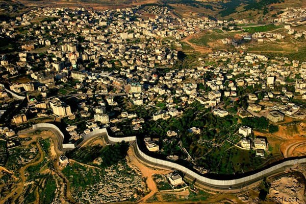 35 Breathtaking Aerial Landscapes by Renowned Photographer Yann Arthus-Bertrand